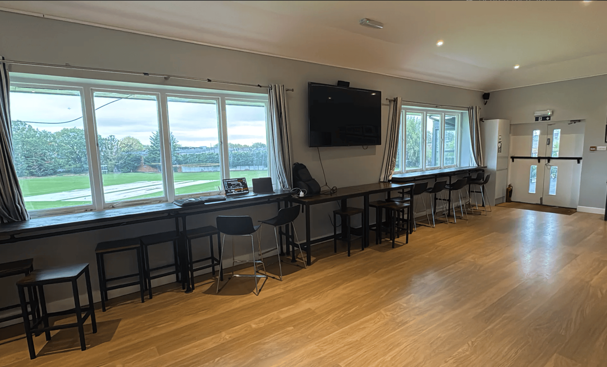 Hornsey hot desks and office space 