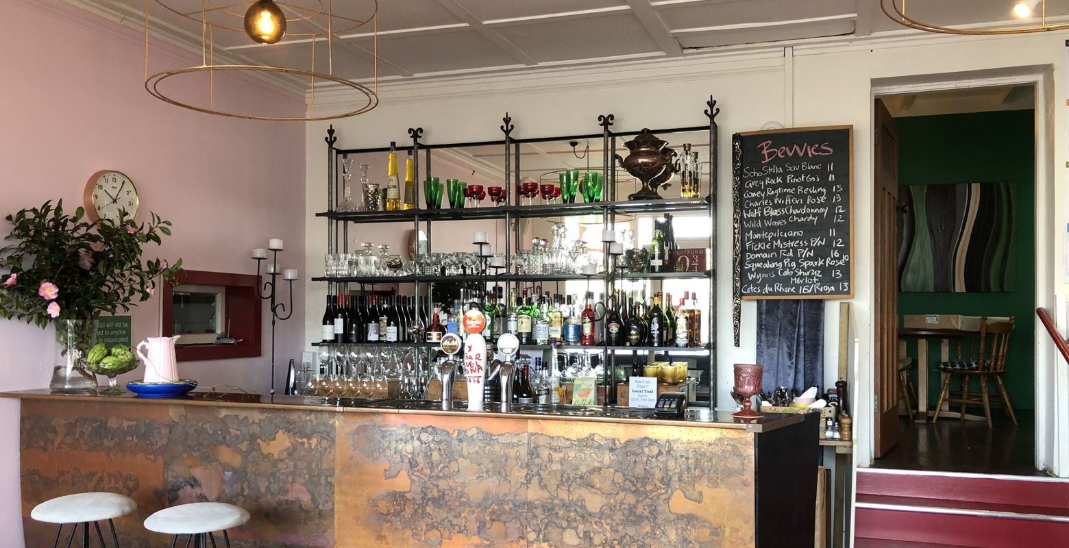 Book Majenta Bar Westmere